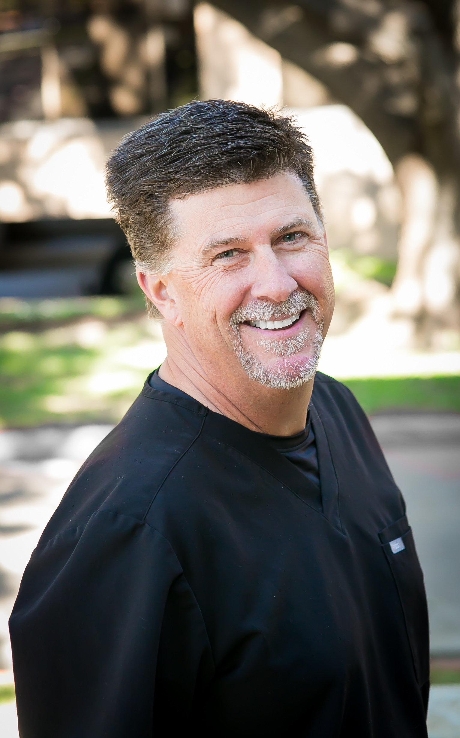 Meet Our Doctor Ted R. Hume III, DDS